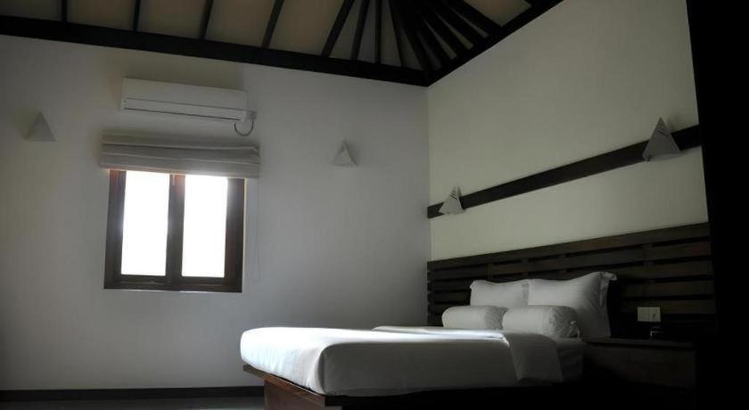 Roman Lake Ayurveda Boutique Resort Ahungalla Zewnętrze zdjęcie